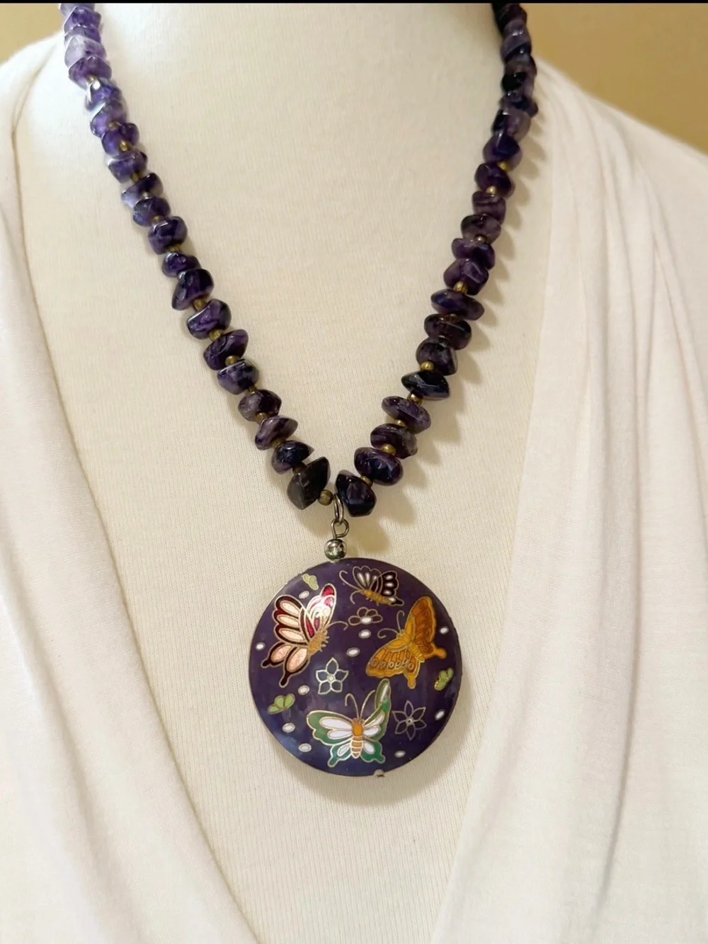 Purple Vintage Cloisonné Butterfly Round Pendant Amethyst Bead Necklace